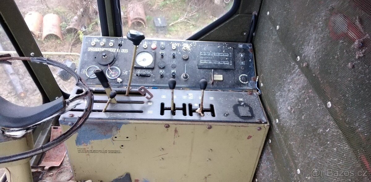 DÍLY KOMBAJN E 516 - 17