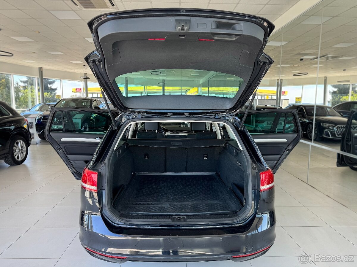 Volkswagen Passat 2.0TDI DSG 110kW Navi - 17