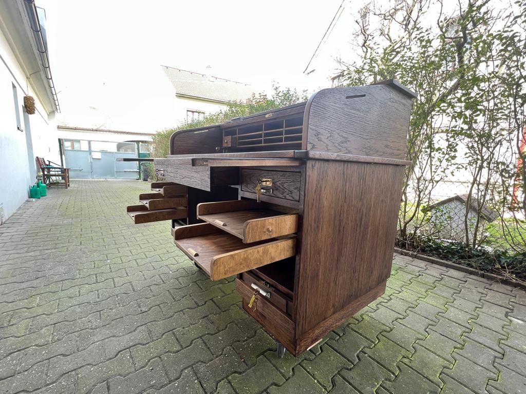 Americký starožitný psací stůl - 17