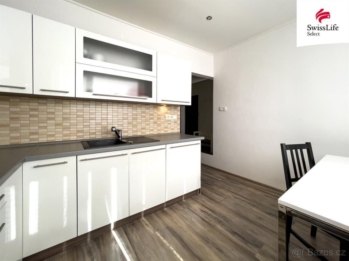 Pronájem bytu 2+1 50 m2 Hegerova, Polička - 17