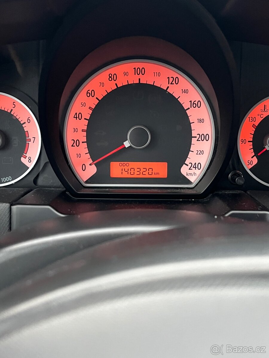 Kia Cee’d 1.4i 80 kW (2009) – benzín - 17