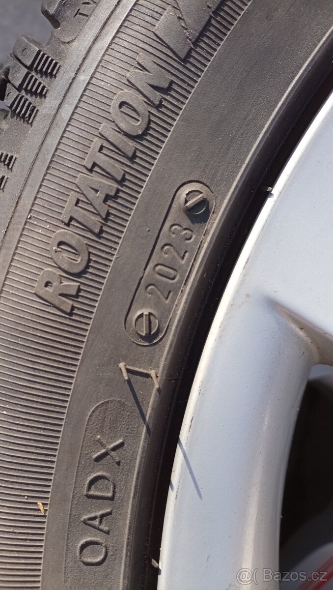 225/45 r17 zimní - 17