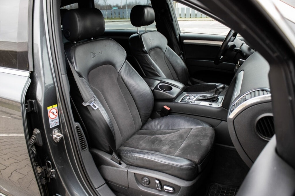 Audi Q7 3.0 TDI quattro Tiptronic S-line (2011) - 17