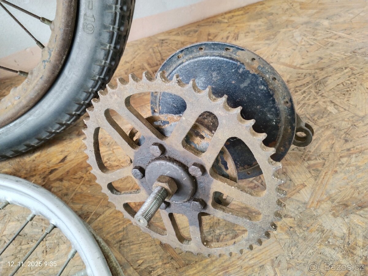 ČZ předválečná 175 a 250 - 17