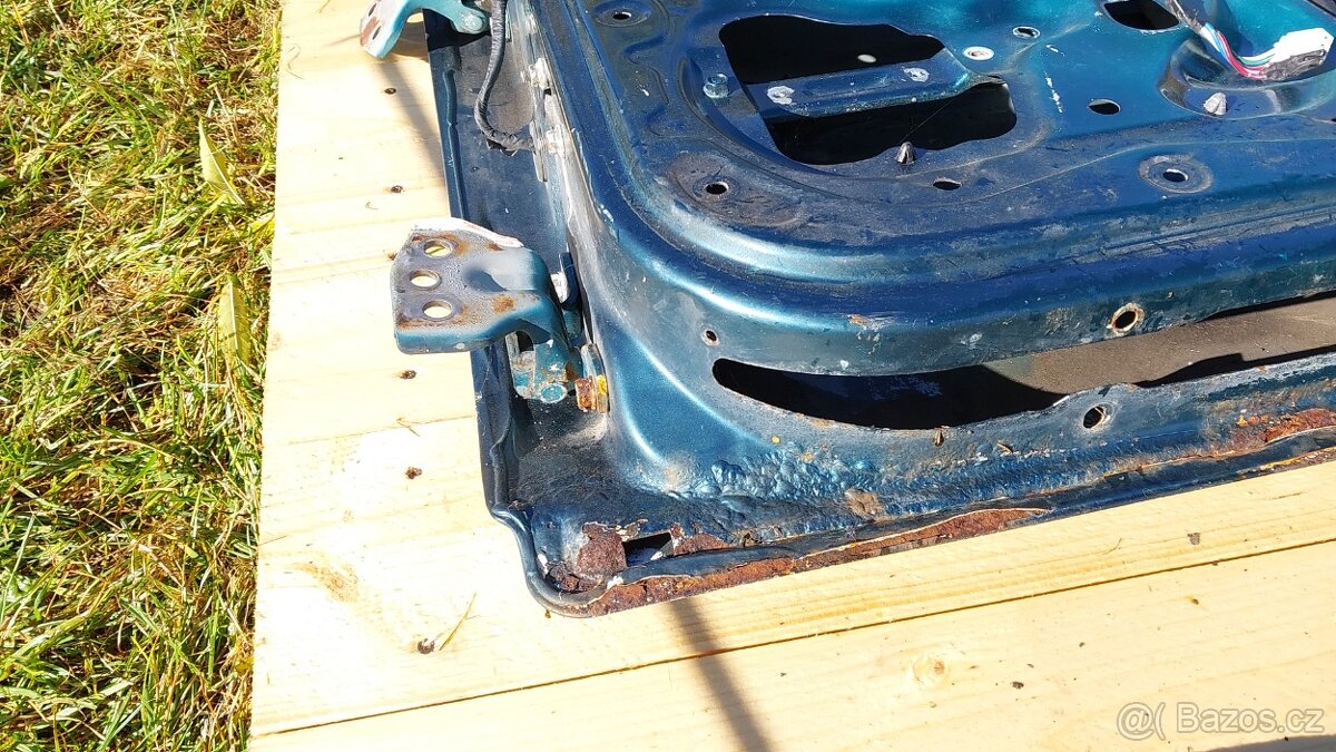 Ford Ranger: Dveře PZ zelené 1tis - 17