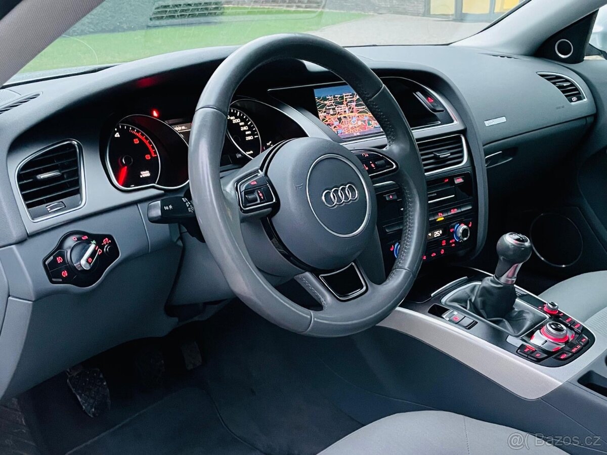 Audi A5 3.0TDI 6V 150KW MANUÁL VYHŘEV SPORTBACK SENZORY Bi X - 17