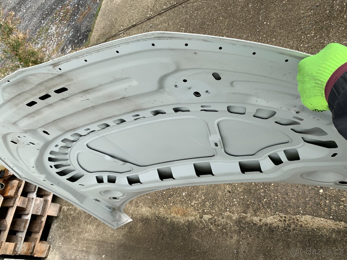 kapota skoda scala haubna bila - 17