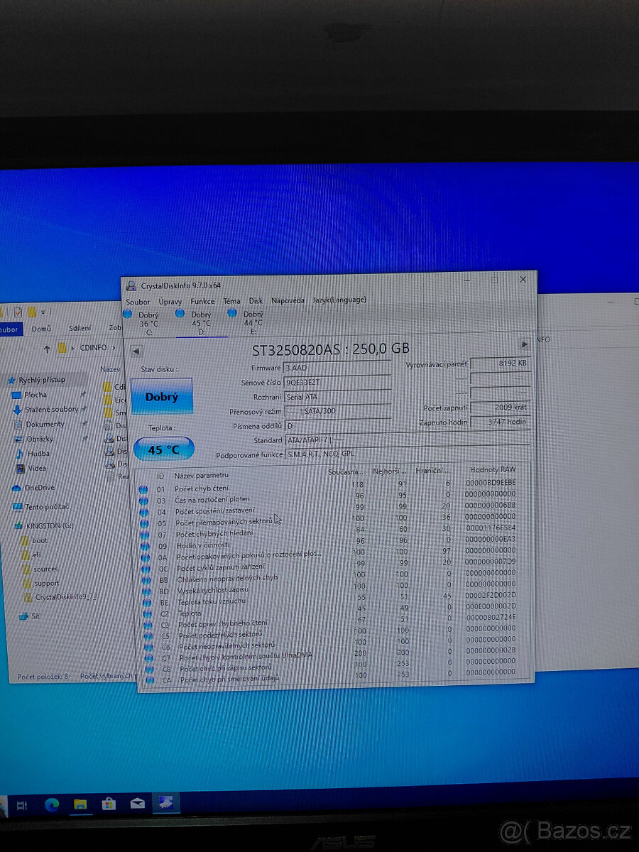 Starší kancelářský PC - 17
