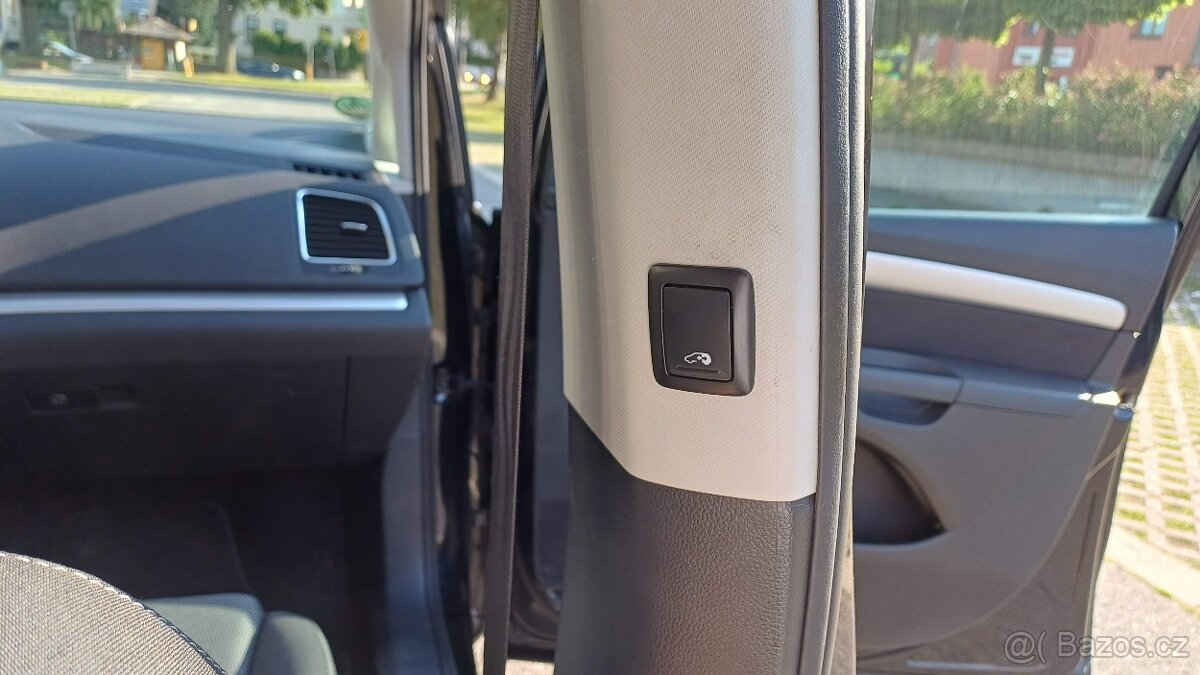 VW SHARAN 2.0 TDi, 110 kW, 7 míst, rok 2016 - 17