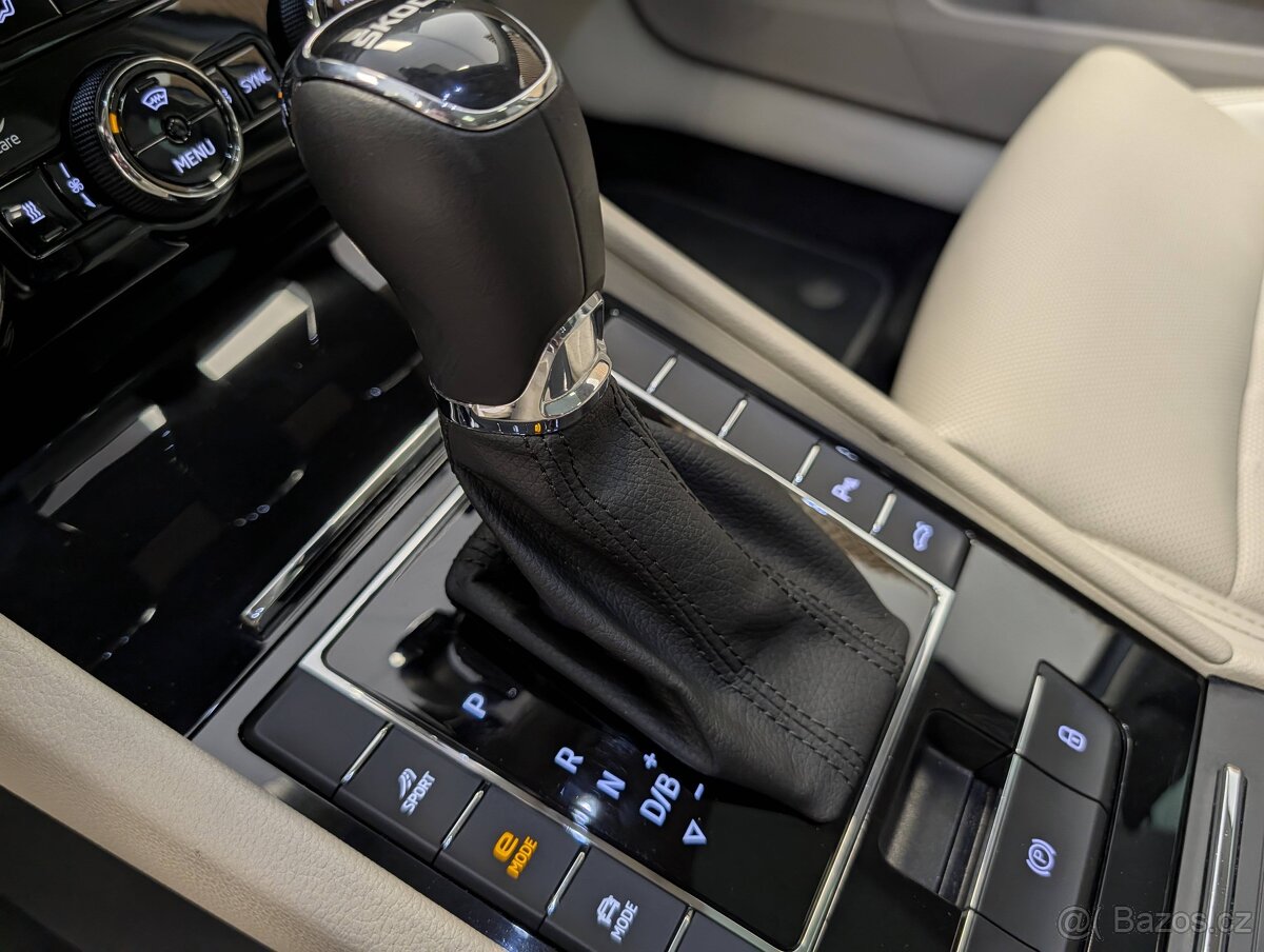 Škoda Superb 1,4 iV L&K - 17