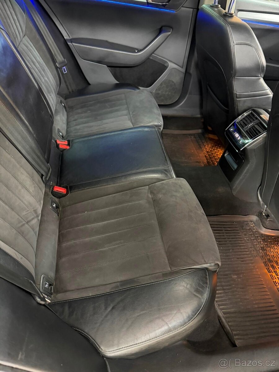 Škoda Superb Combi 2.0 Tdi 110kw STYLE PLUS - 17