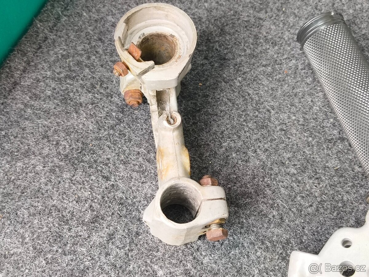 Nepoužitá originální objímka ČZ držák páček plyn ČZ 477 471 - 17