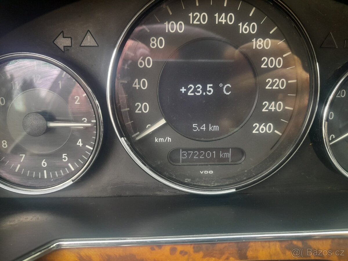 Mercedes Benz CLS500 V8 Benzin+LPG Navi Nová STK xeno - 17