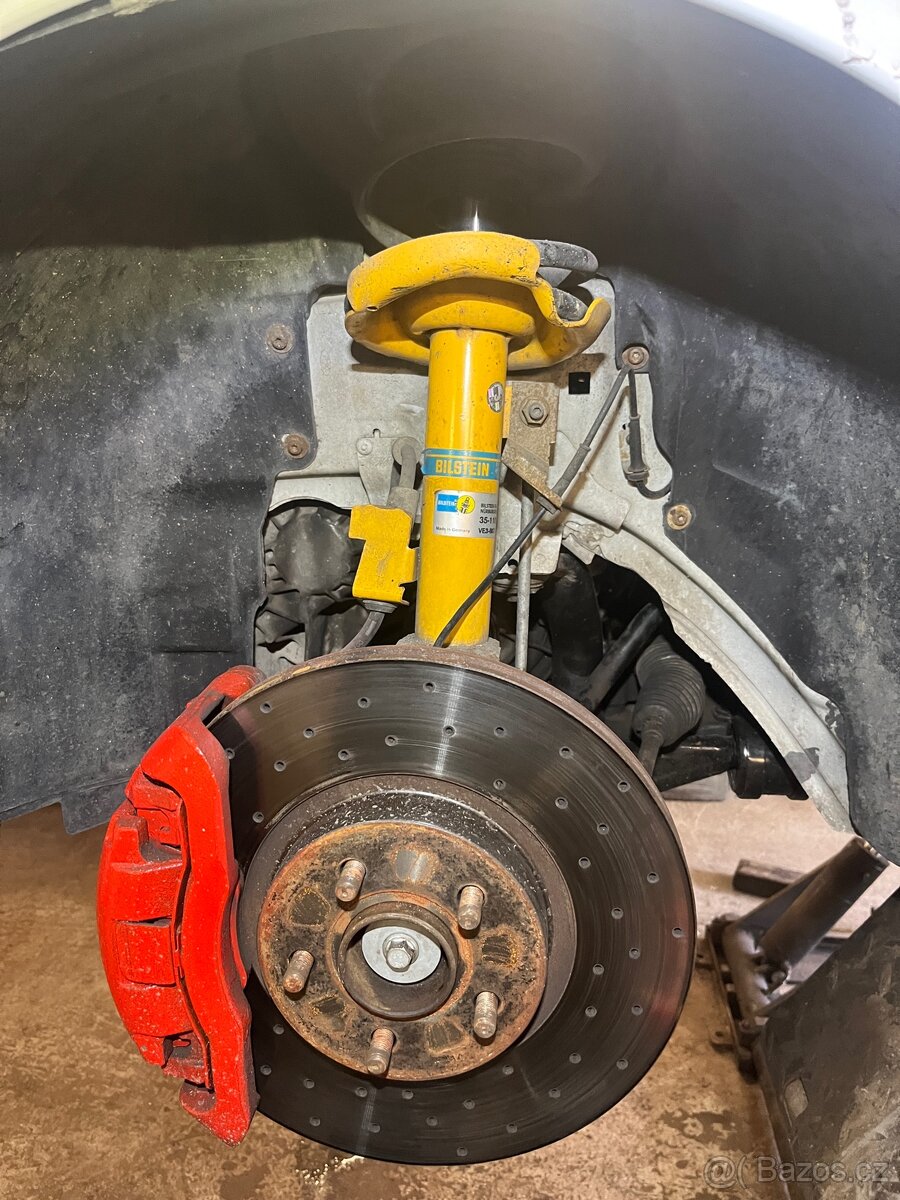 Ford Focus mk2 St225 2.5L - 17