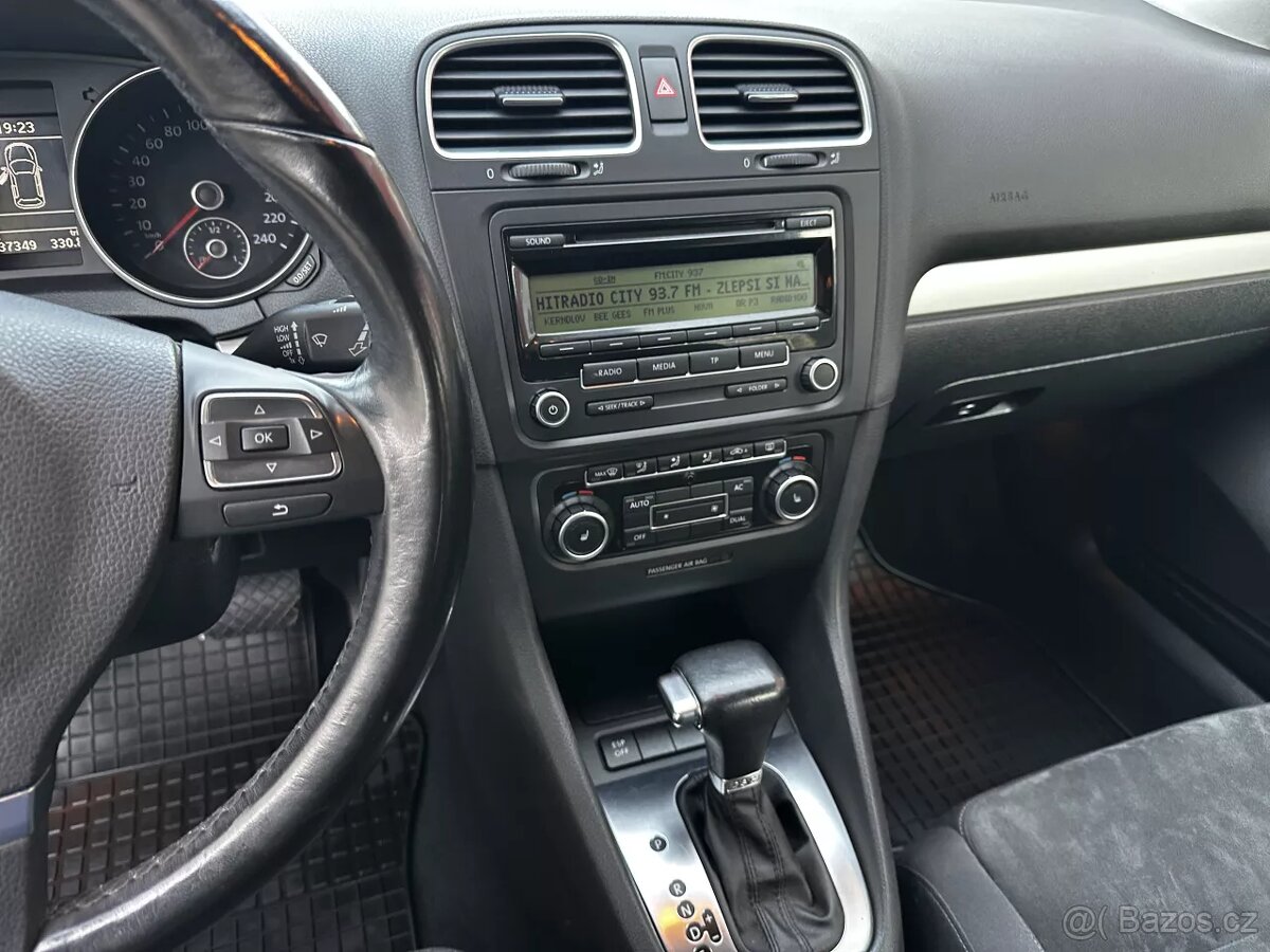 Volkswagen Golf 1.4 TSI 118kW DSG Highline ALU R17 Alcantara - 17