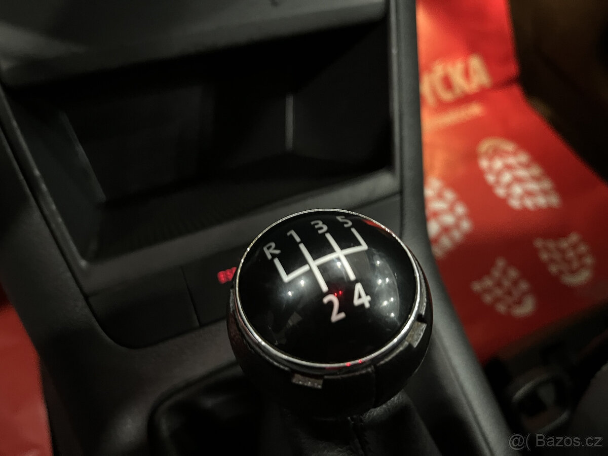 Volkswagen Golf Plus 1.4MPI 55kW Edice United POUZE 120KM - 17