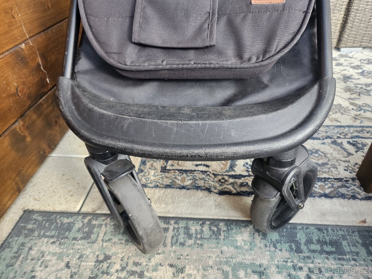 Kočárek kinderkraft černý - 17