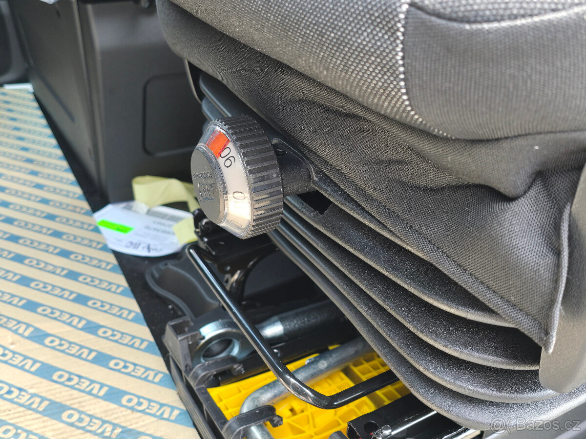 IVECO DAILY 35S16|SKLÁPĚČ | VYSOKÁ NOSNOST | ČESKÁ NÁSTAVBA - 17