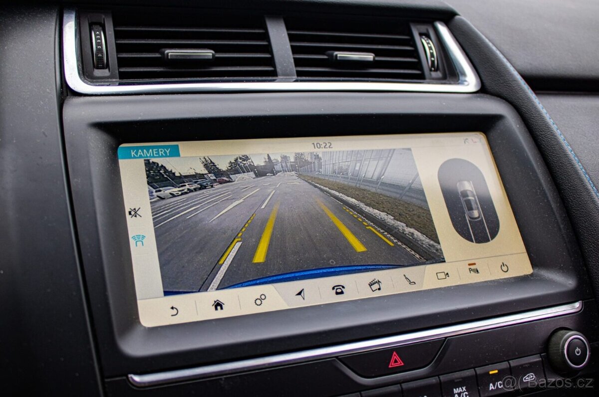 Jaguar E-Pace 2.0 R-Dynamic SE AWD A9 132kW - 17