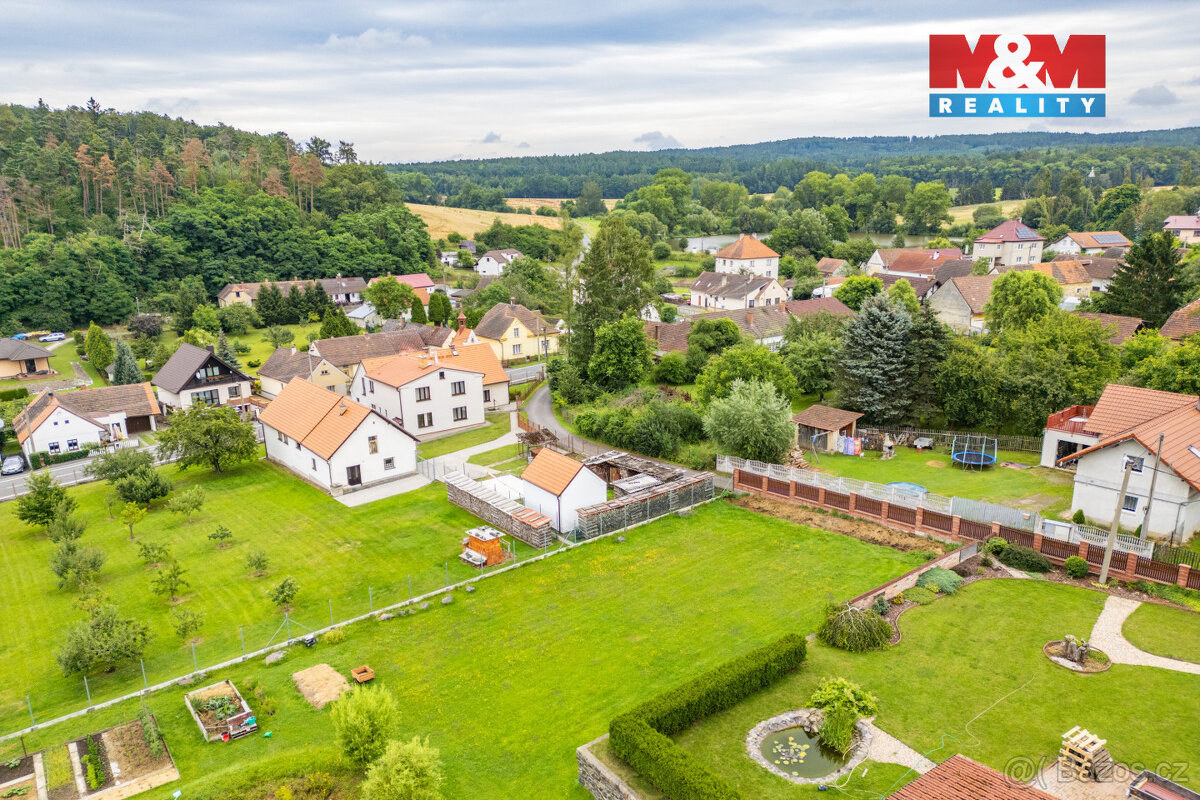 Prodej pozemku k bydlení, 574 m², Dolce - 17