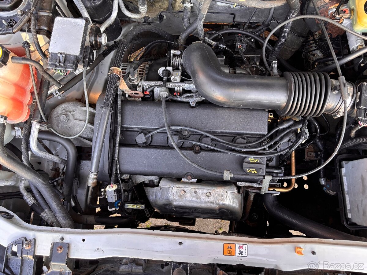 Ford Maverick XLT 2.0 16V - 17