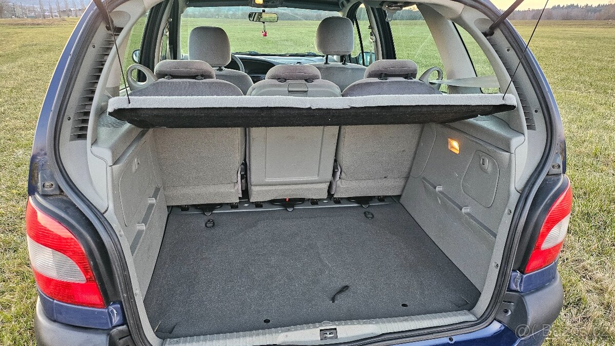 Renault Megane Scenic 1,6 - 17