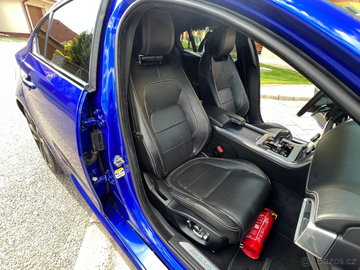 Jaguar XE 2.0 D R-SPORT 180 PS - 17