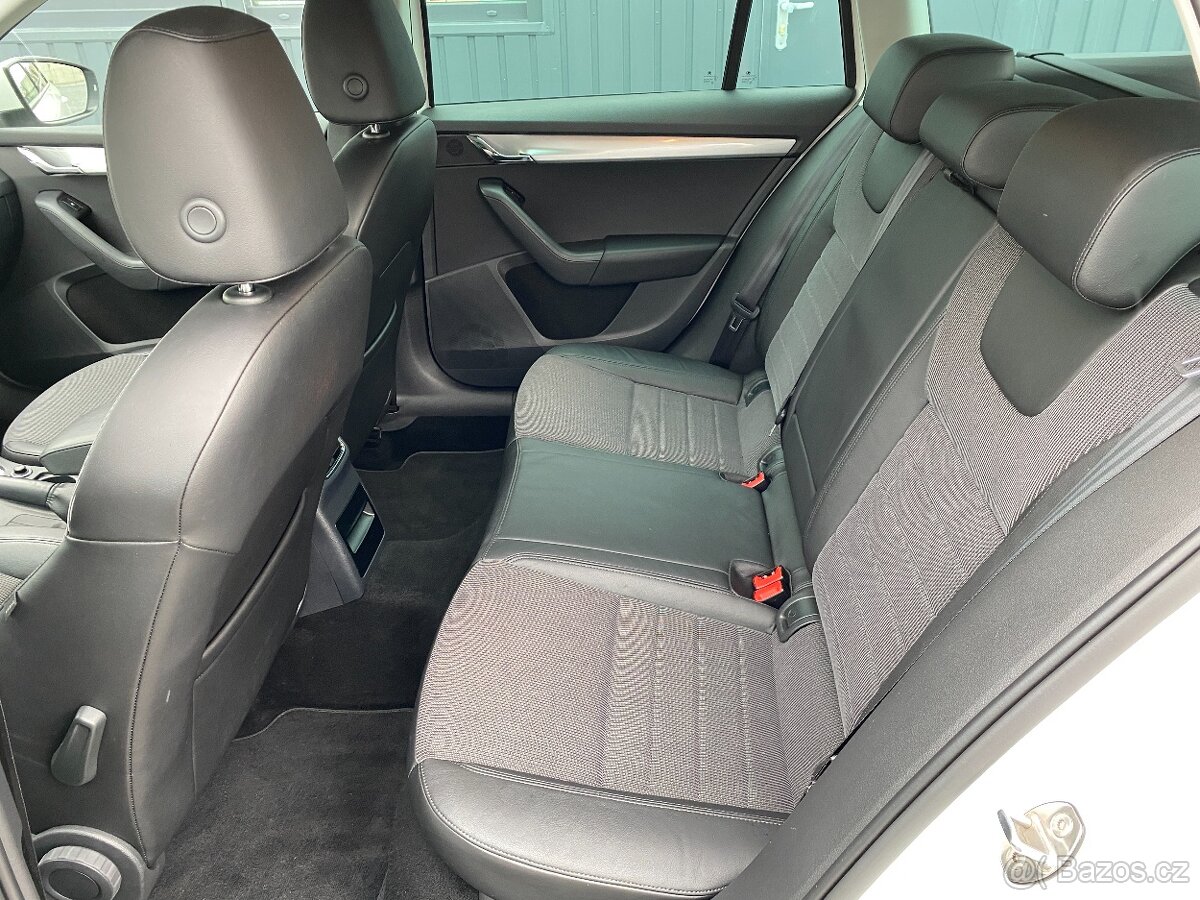 Škoda Octavia, 1.4 TSI 103kW-ELEGANCE-103TKM - 17