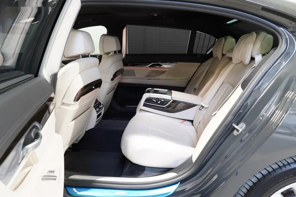 BMW Řada 7, 750Li, Xdrive,ČR,DPH,MASÁŽ, - 17