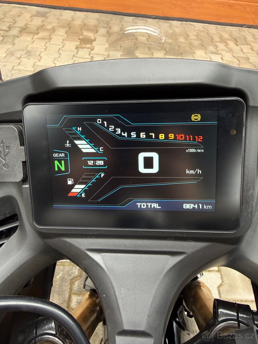 QJ MOTOR SRK 125 R - 17