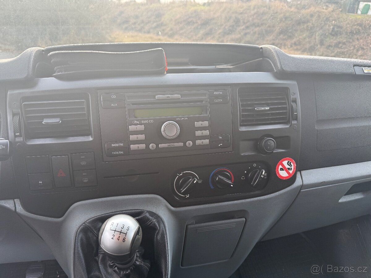 Ford Transit 2.2 TDCI 85kw 9 míst - 17