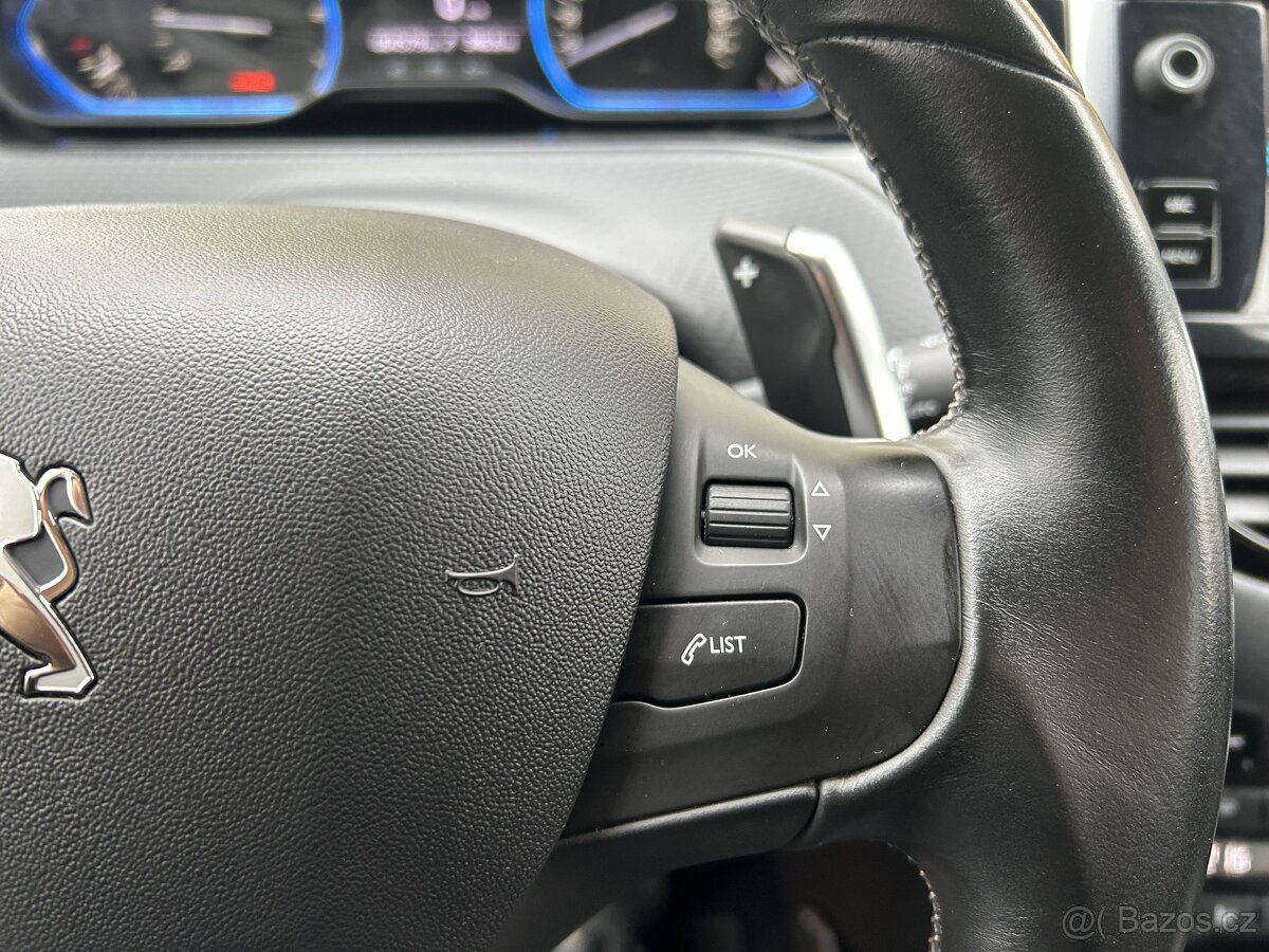 Peugeot 2008, 1.2i, 60kW - 17