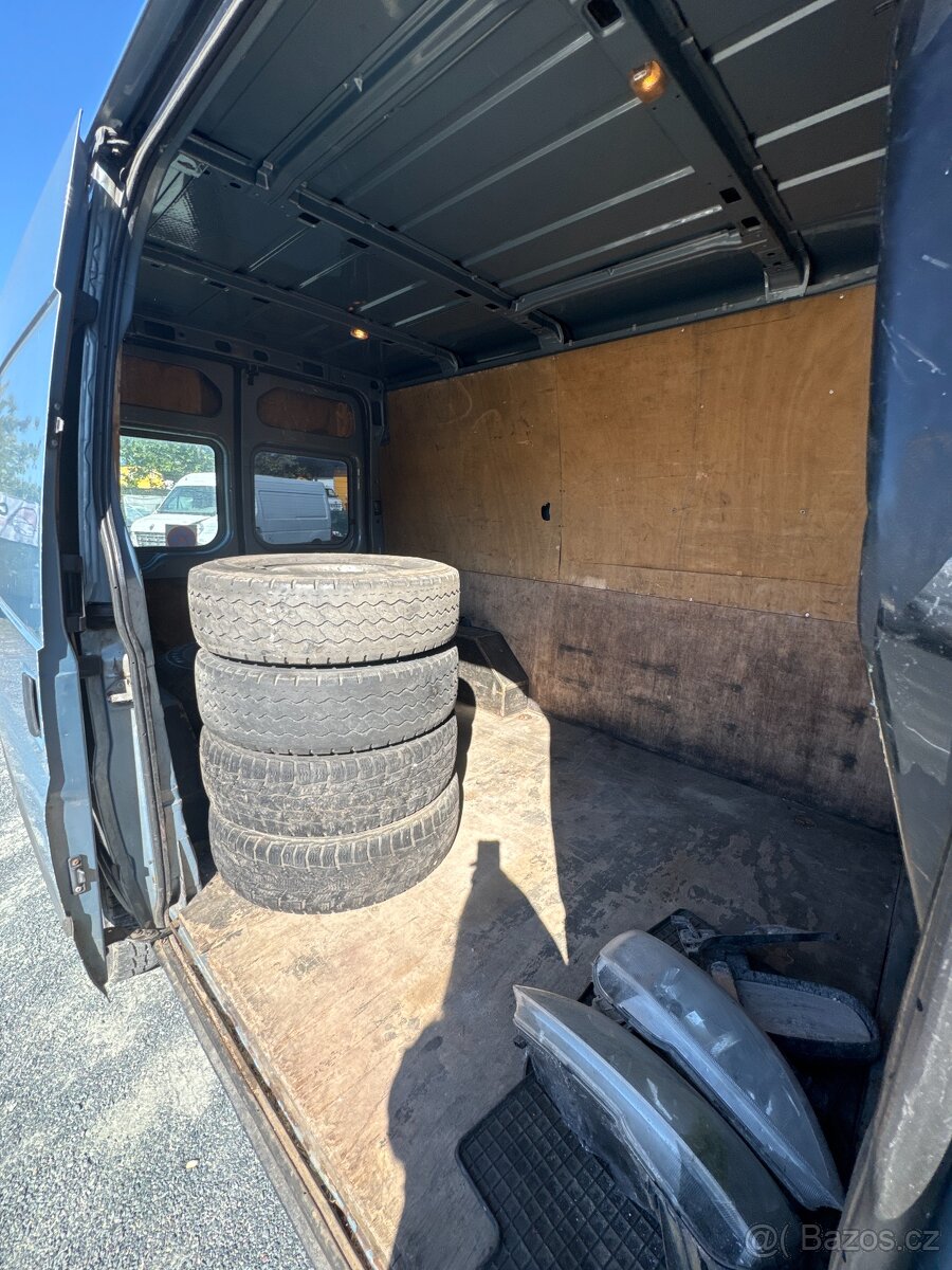 Ford Transit 350 M 2.2 TDCi L3H2 103 kW - 17