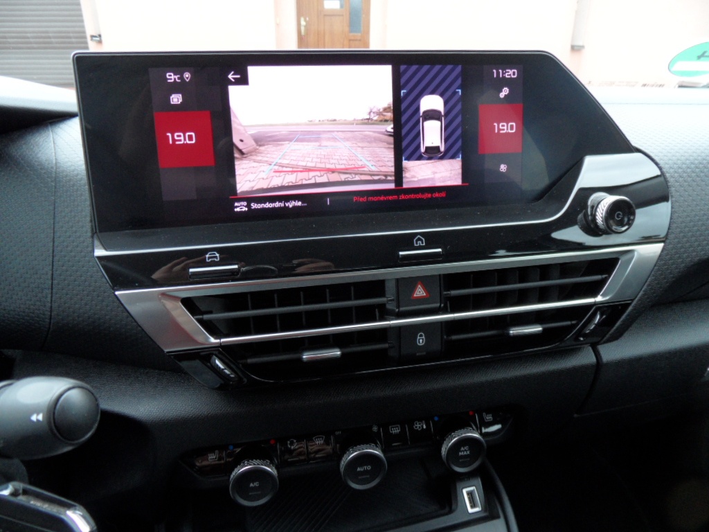 Citroen C4 1.2 PureTech,81kw,plná výbava,naj.105000km - 17