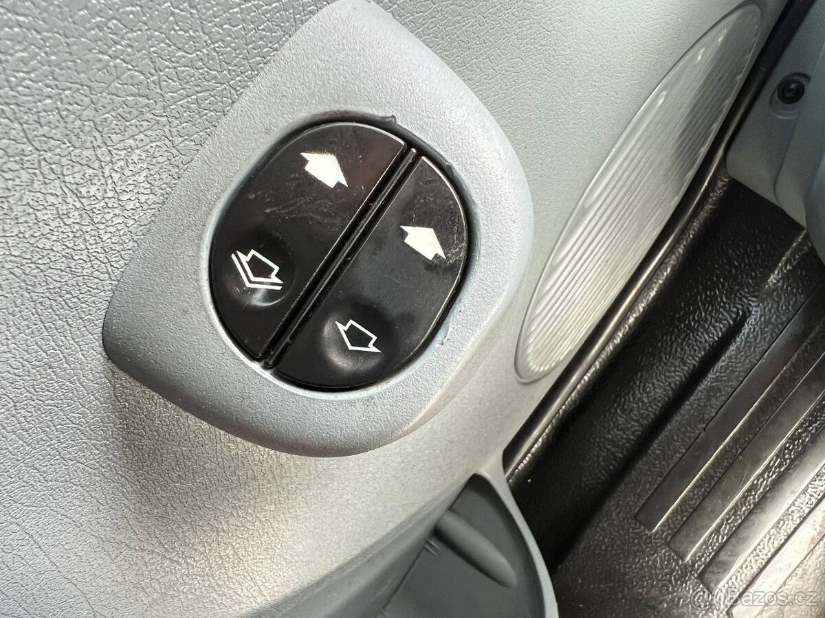 Ford Transit 2.2TDCi 74kw KLIMA - 17