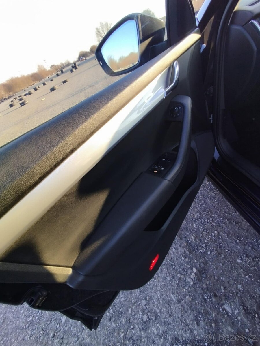 Škoda Octavia Combi 2.0 TDI Elegance/Style DSG - 17