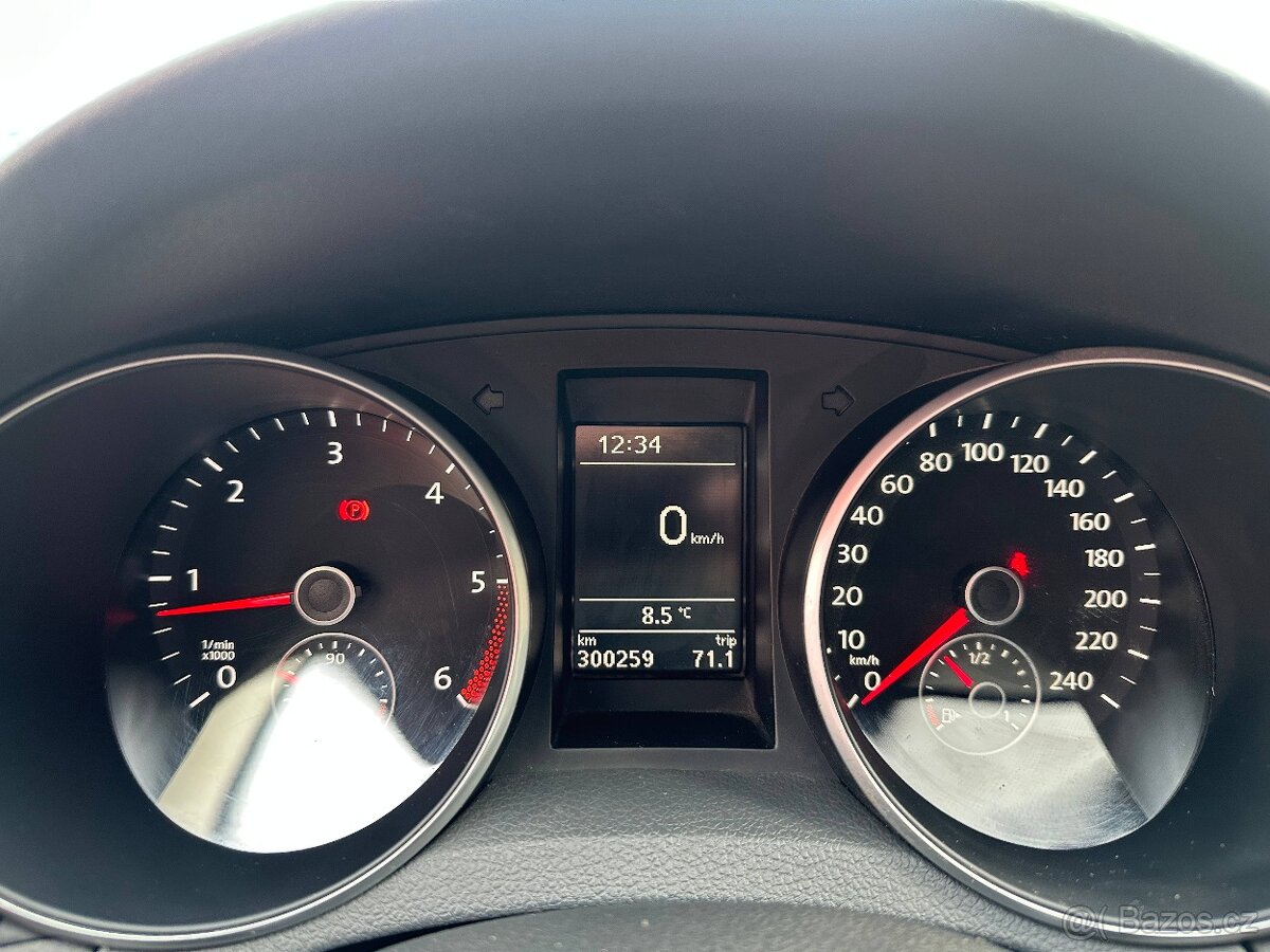 VW GOLF V TRENDLINE VARIANT 1.6TDi rv. 2013 - 17