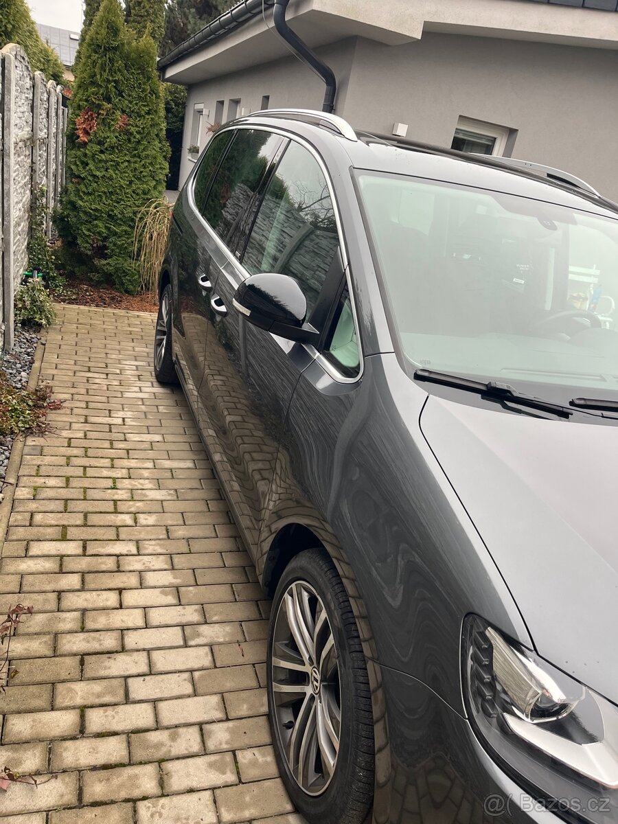 Volkswagen Sharan 2,0TDI top stav - 17