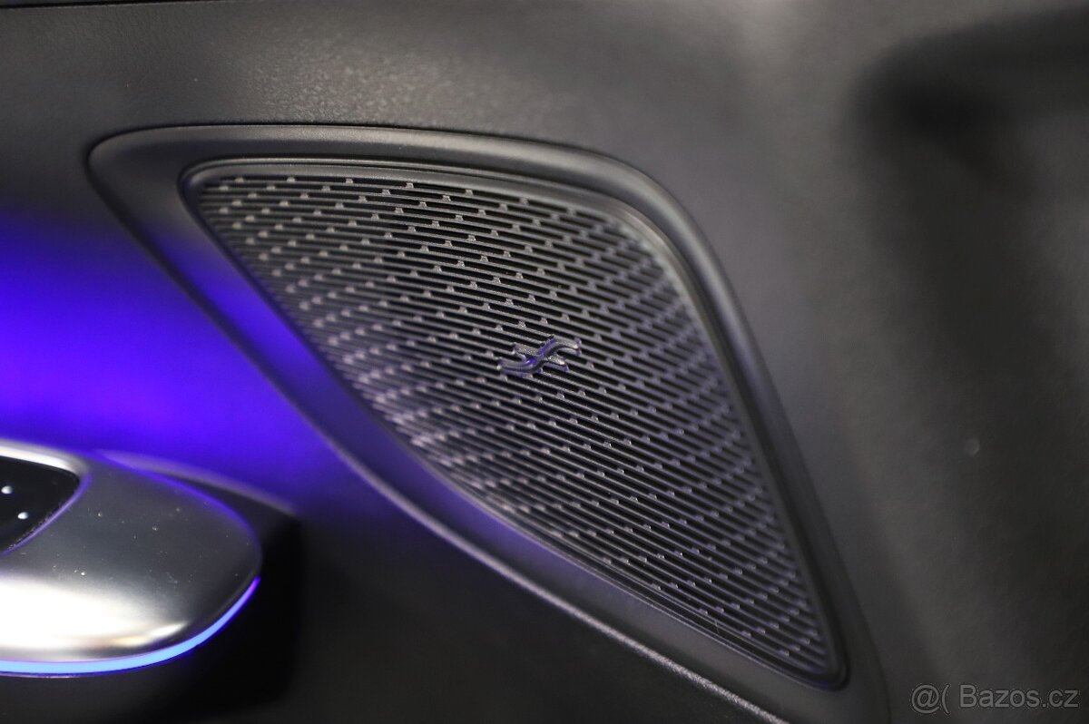 Mercedes-Benz C 220d 4MATIC - otevřeno celý víkend do 20:00 - 17