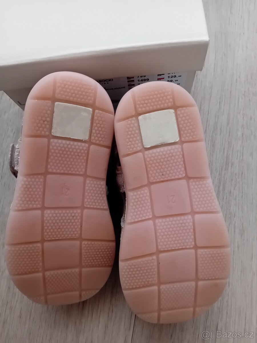 Balík celoročního oblečení holčička 86-92 + boty - 17