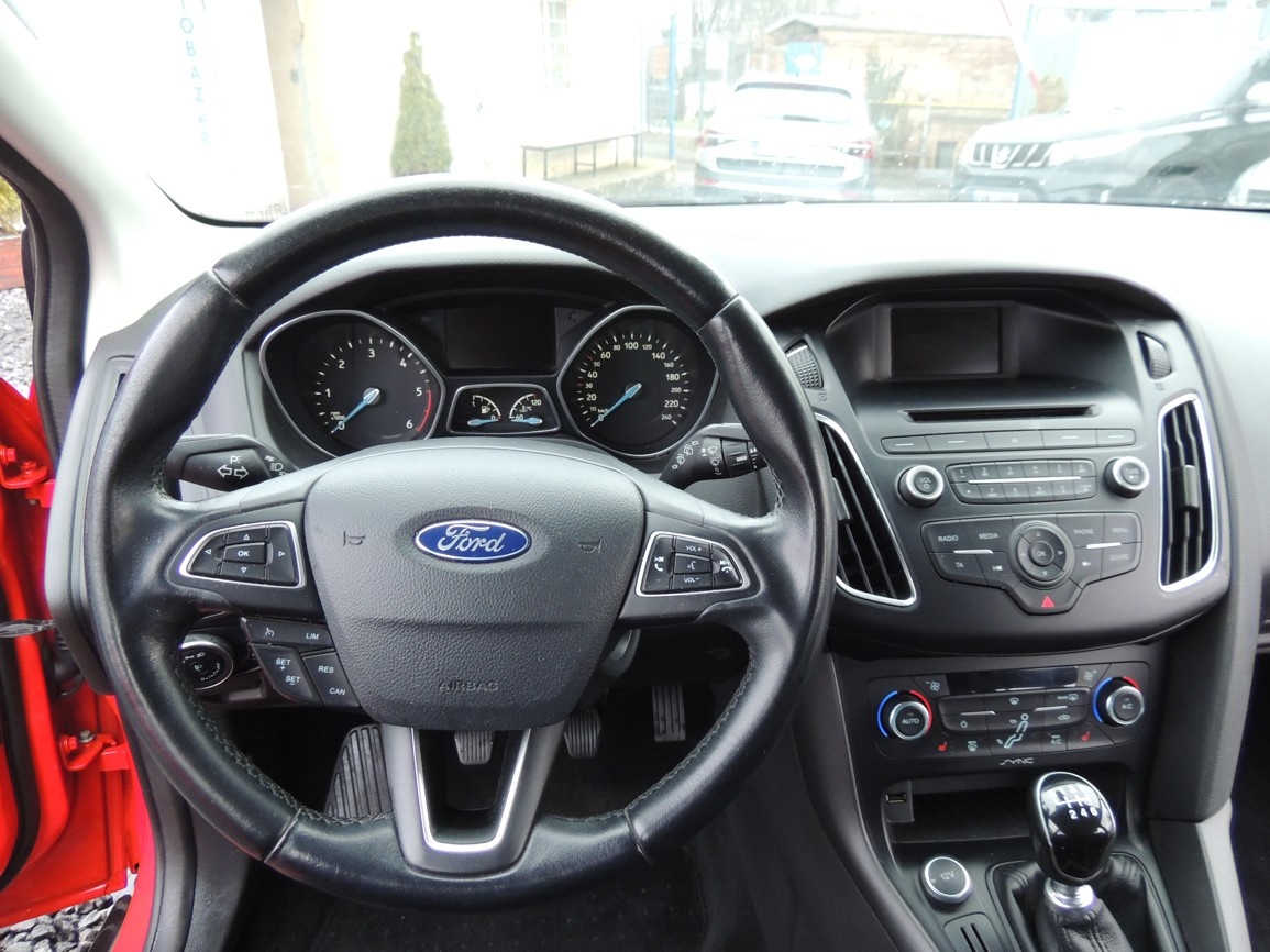 Ford Focus Combi 1.5TDCi,70kw,2017,výbava,ČR,1maj.-21%DPH - 17