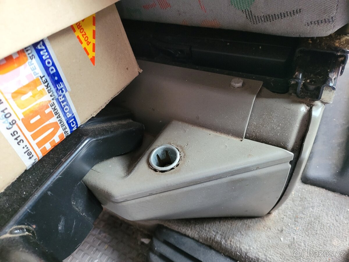 Prodam/Vyměním VW T4 Multivan 2.5 tdi 75 kw 7míst ORIGINAL - 17