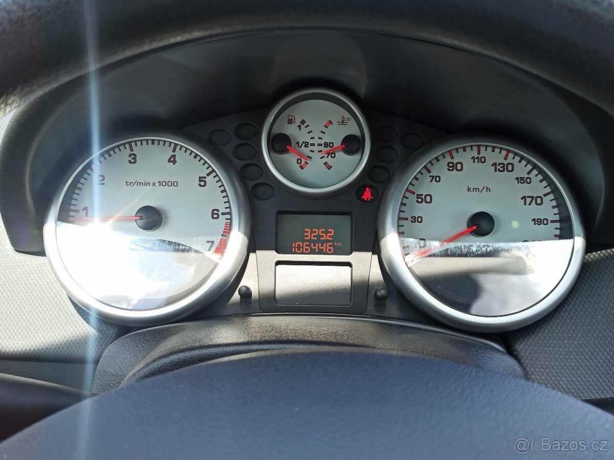 Peugeot 207 1.4 VT-i 70kW SW PANORAMA ČR, 2.MAJITEL - 17