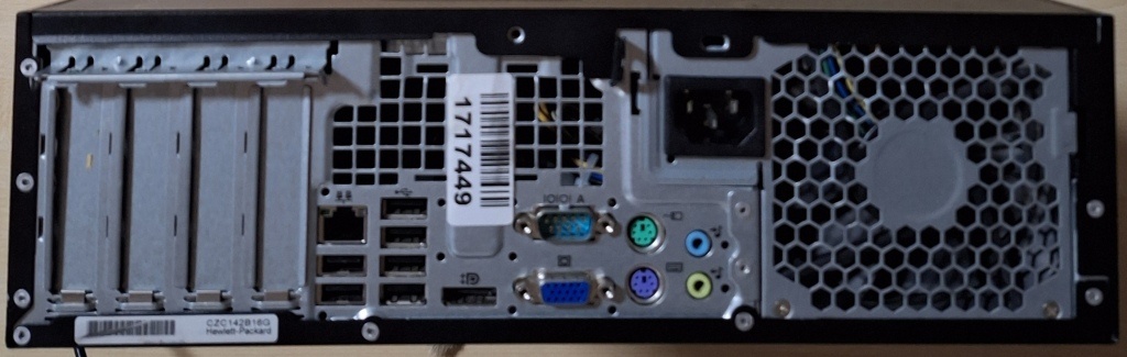 Prodám stolní PC 5x HP, Fujitsu - 17