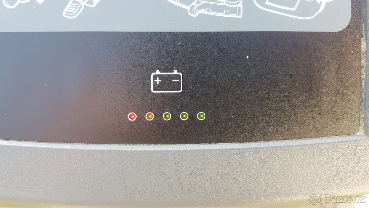 Podlahový mycí stroj TENNANT T300e - 17