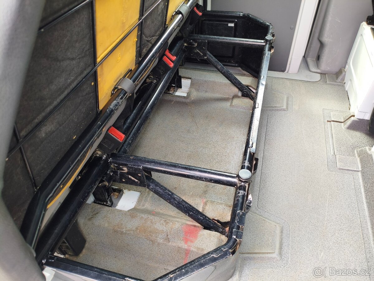 Volkswagen Crafter 2.0 TDI 80Kw valník 7 míst r.v.2016 - 17