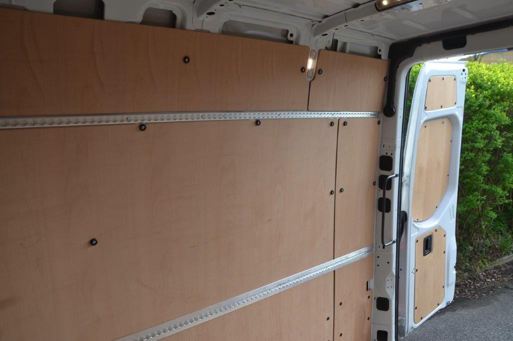 Mercedes-Benz Sprinter 317 CDi XL facelift výbava 11.000 km - 17