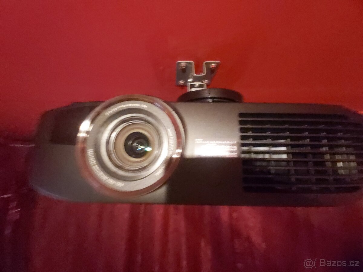 Panasonic PT-AT6000E - 17