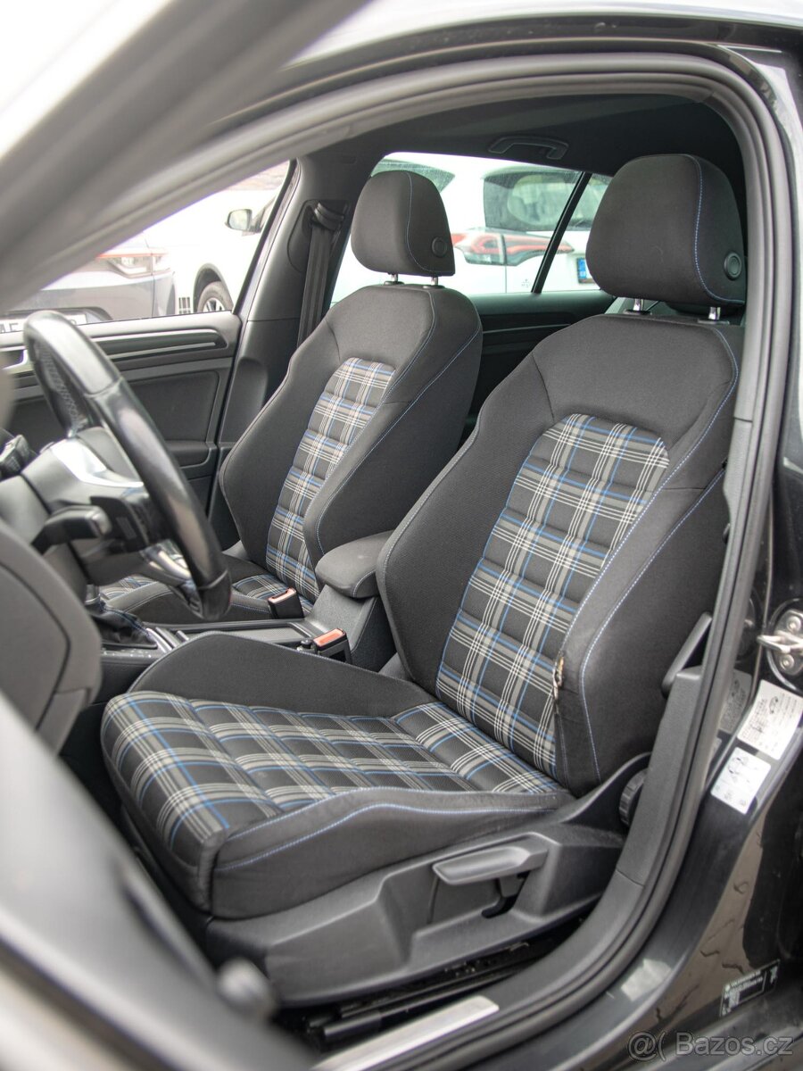 VW Golf GTE Plug-in 180kW DSG Nová baterie - 17