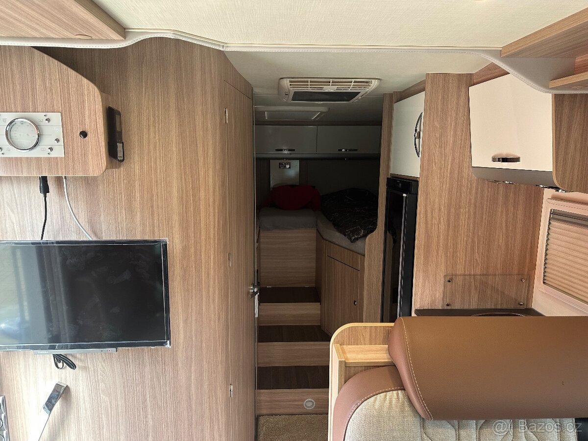 Obytný auto Burstner - 17